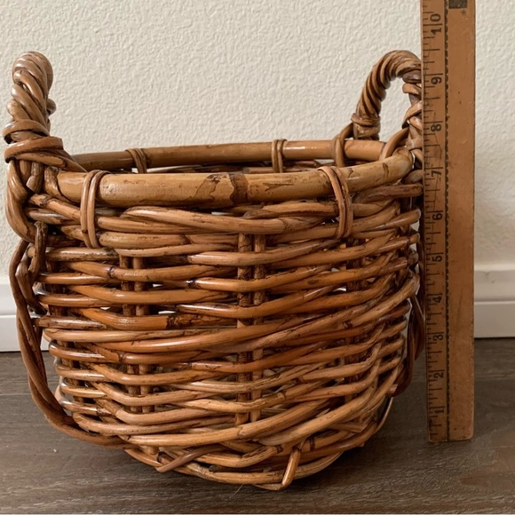 Handcrafted Brown Wicker Basket - Picture 8 of 10